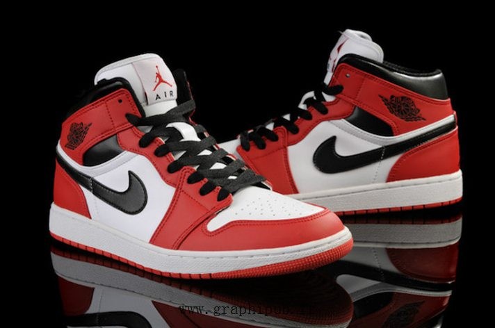nike montante rouge